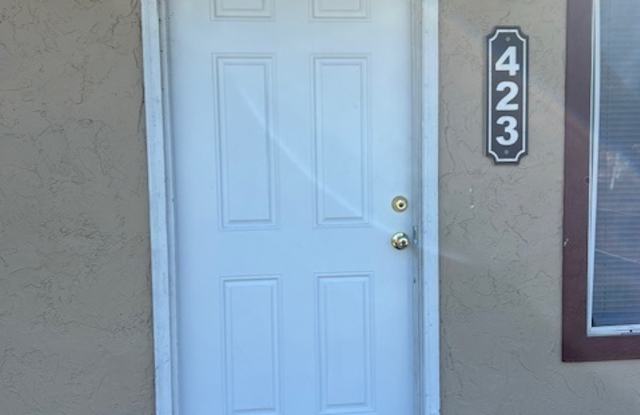 423 East Rosewood Lane photos photos