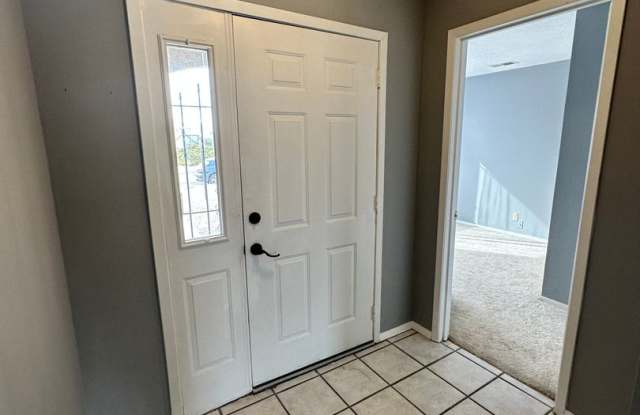 3 Bedroom 2 Bathroom New flooring photos photos