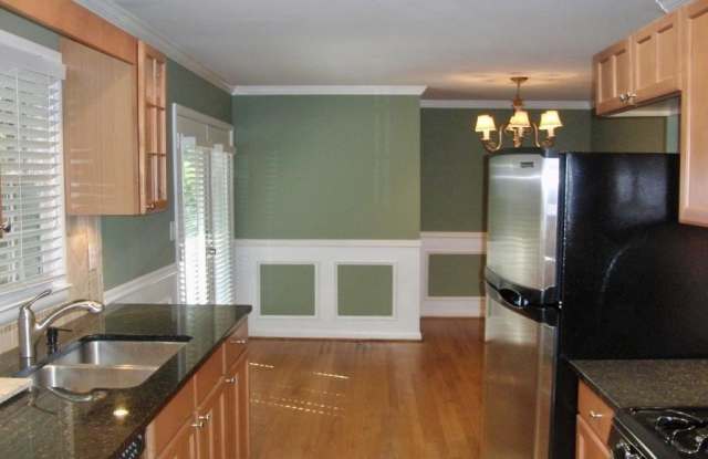 2749 Frontier Trail Gallery 4