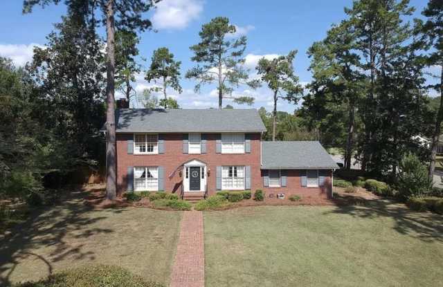2401 Pheasant Drive Gallery 1