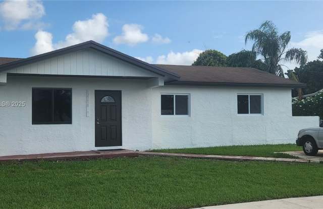 12311 SW 187th Ter photos photos