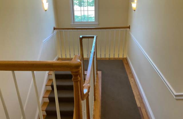 10509 BRADDOCK Road Gallery 2