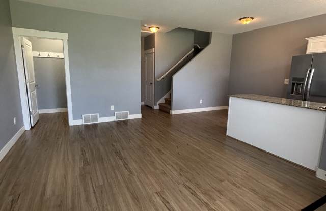 1771 E Skyline Dr #6 Gallery 4