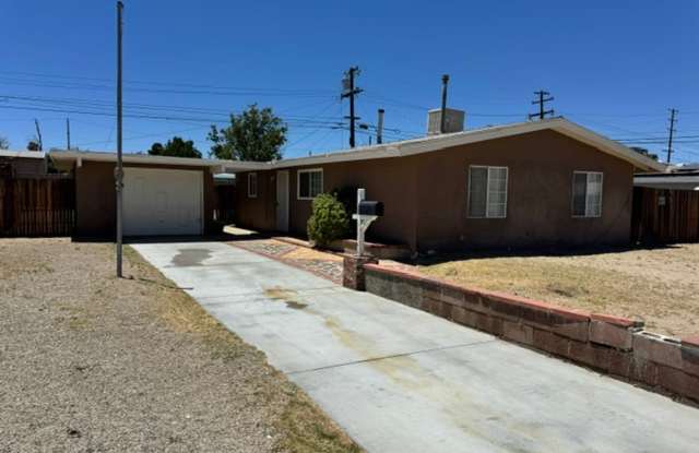Remodeled 4+2 In Quiet Neighborhood - $2750 photos photos