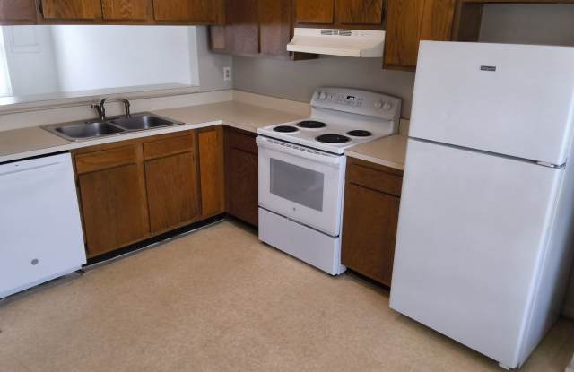 2 Bedroom Townhome/Chesterfield/Manchester High Gallery 4
