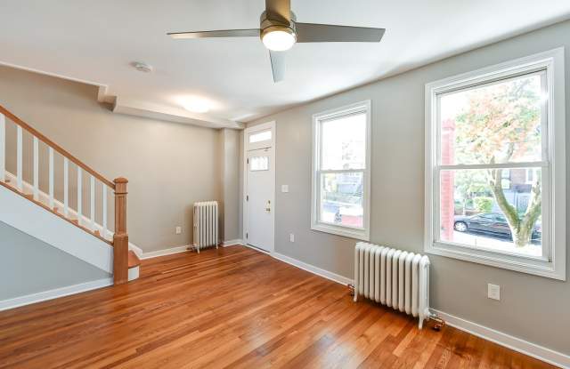 Charming 4br/2ba in Anacostia / Navy Yard photos photos