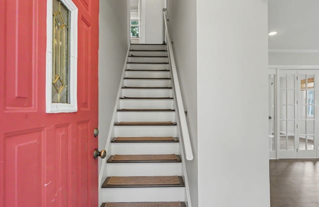 40 Tupper Drive Gallery 2