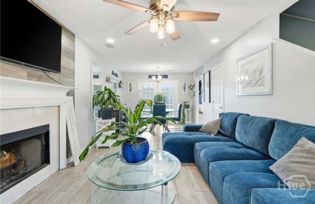 126 Bluelake Boulevard Gallery 3