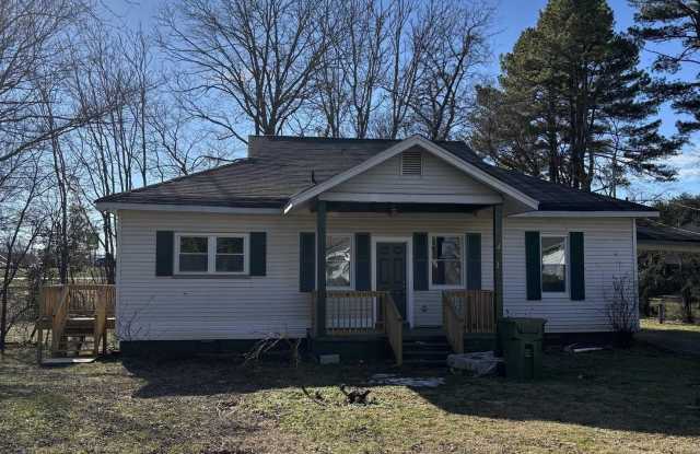 506 Forrest Circle - 506 Forrest Circle Northeast, Huntsville, AL 35811 506 Forrest Circle - 506 Forrest Circle Northeast, Huntsville, AL 35811