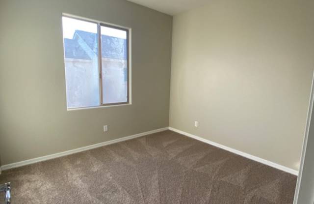 20903 West Ridge Road Gallery 3