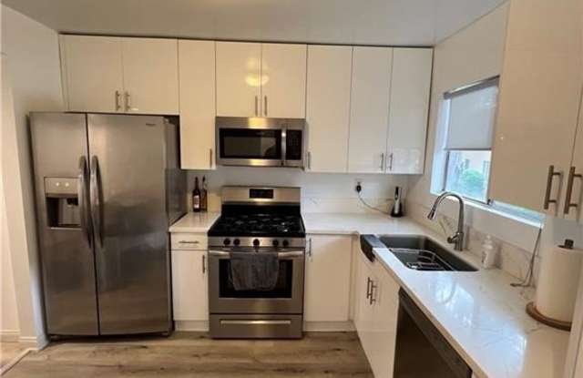 10331 Lindley Avenue photos photos