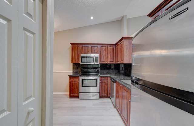 Spacious 2BR/2BA Villa | Gated 55+ Community | Delray Beach Gallery 4