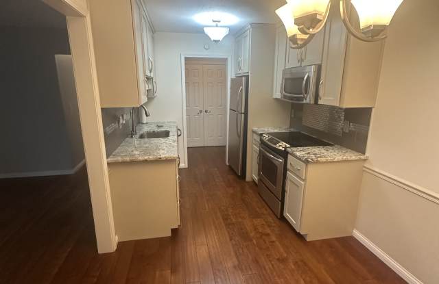 4380 Brookside Court Gallery 2