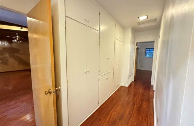 15909 Vincennes Street photos photos