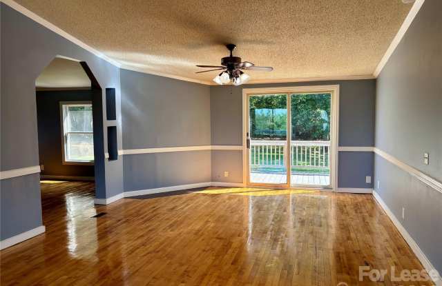 4382 Anderson Mountain Road Gallery 2