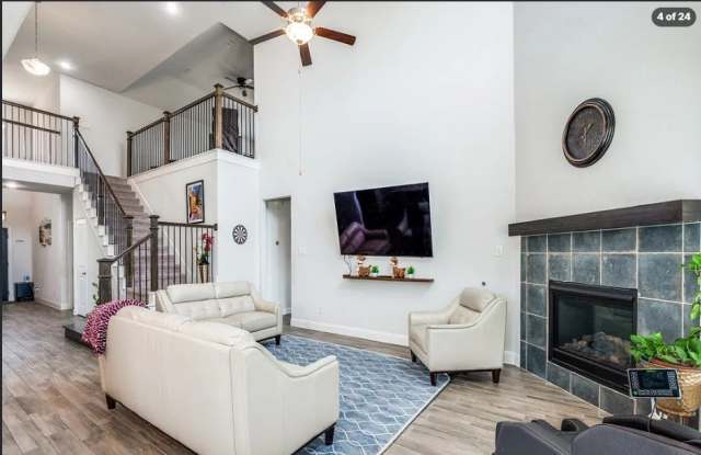 916 Azure Lane Gallery 4