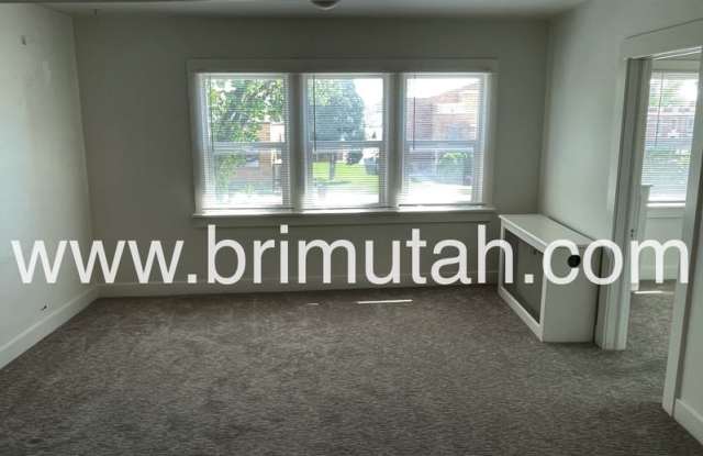 684 Center Street - 1 photos photos