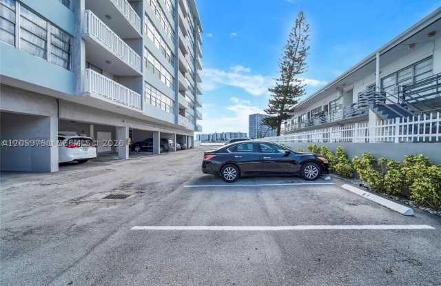2016 Bay Dr Gallery 2