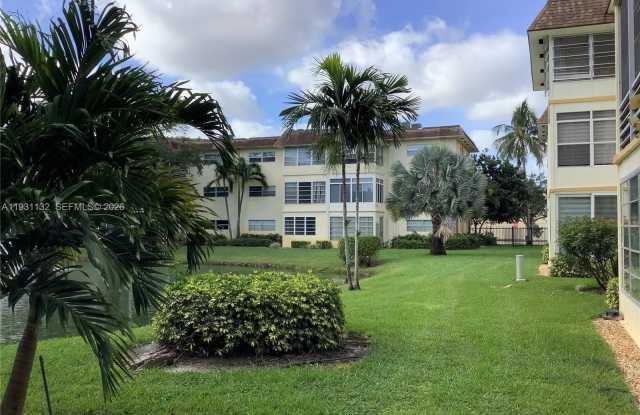 5181 W Oakland Park Blvd photos photos