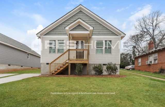144 Woodlawn Drive photos photos