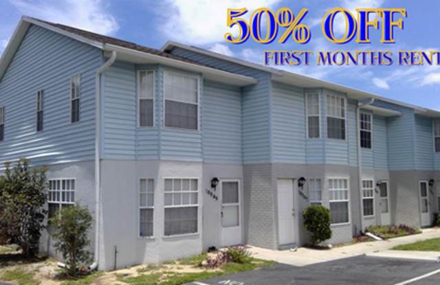 Large 2 bed 1 1/2 bath Town house. Inside laundry, assigned parking photos photos