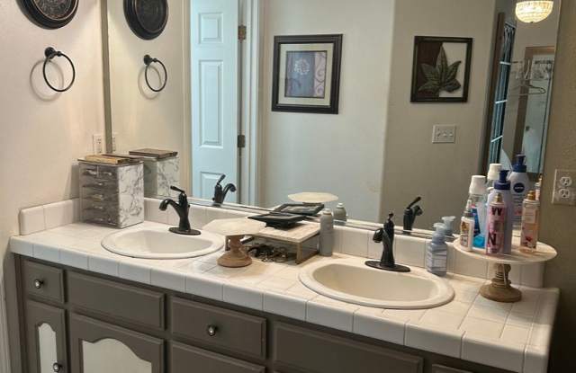 Don't miss seeing this one! - 1162 Mission Drive, Lemoore, CA 93245 Don't miss seeing this one! - 1162 Mission Drive, Lemoore, CA 93245