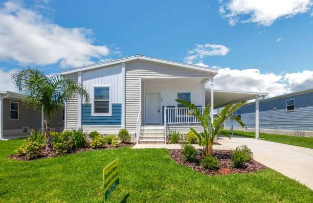 1451 Whispering Pines Loop Gallery 1