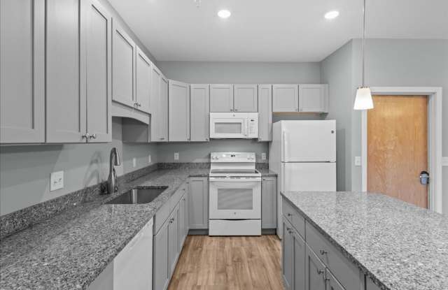 32 Cottonwood Drive photos photos