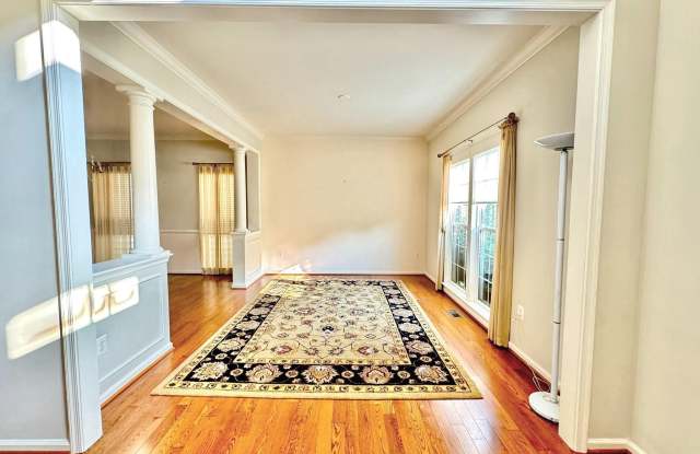 161 SUMMER WALK DRIVE Gallery 4