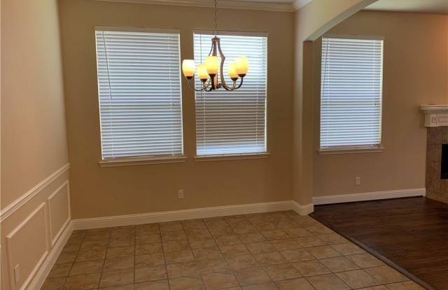 1610 Summerfield Drive Gallery 2