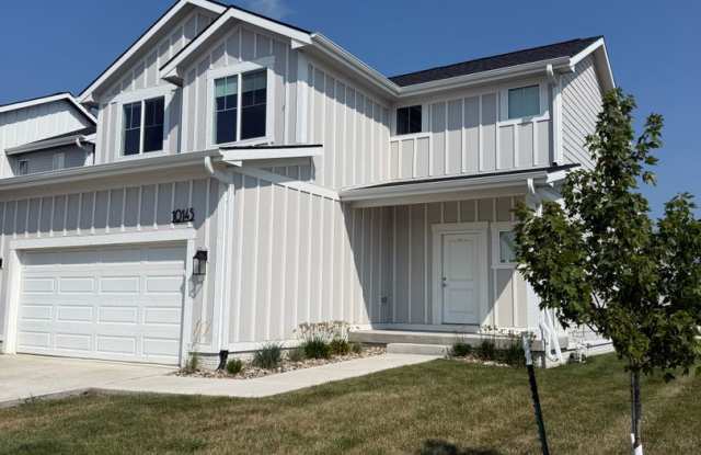 Newly Built Home for Rent in West Des Moines! Gallery 1