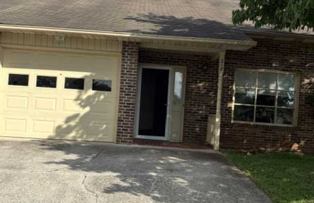 For additional information and to schedule a showing, please contact Debra Johnson with Realty Executives Associates at 865-591-8281 or 865-983-0011. photos photos