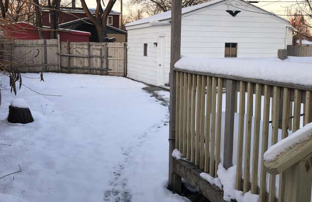 1644 Iowa Street Gallery 3