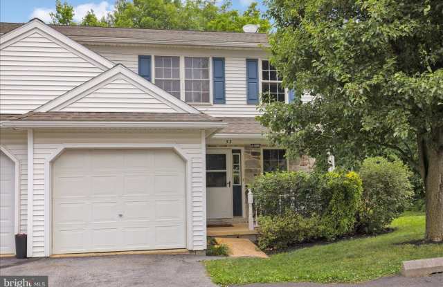 3 Bed 3 Bath Updated Townhouse In Lititz photos photos