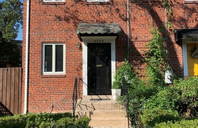 4333 Utica Ave - 4333 Utica Avenue, Alexandria, VA 22304