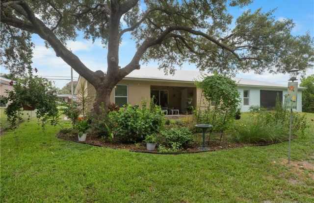 1529 NE Sunview Terrace Gallery 2
