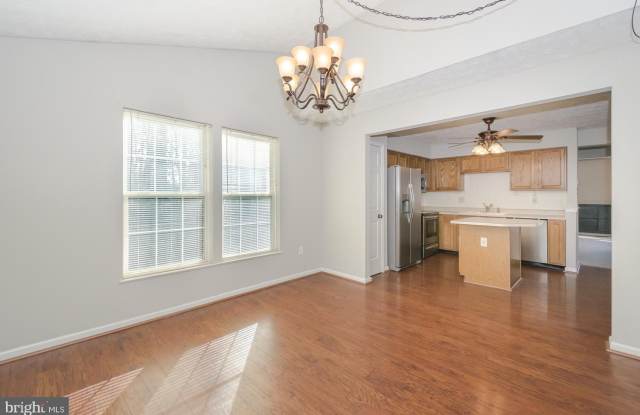 8731 CASTLEROCK Court Gallery 3
