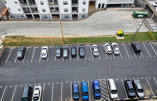 Plaza 209 Apartments Gallery 3