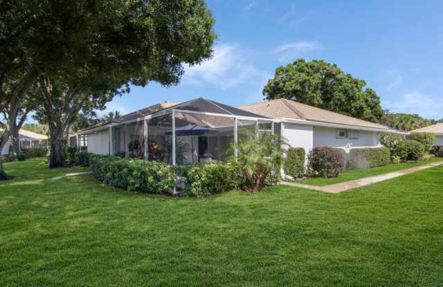 5701 Red Oak Court photos photos