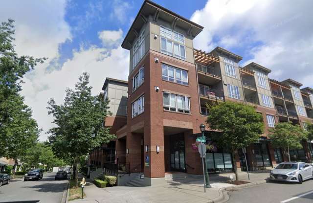 Bright Top-Floor Condo in the Heart of the Issaquah Highlands - Available Now! photos photos