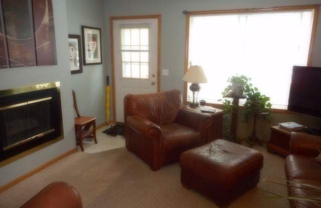 2029 Southcross Dr W Apt 303 Gallery 3