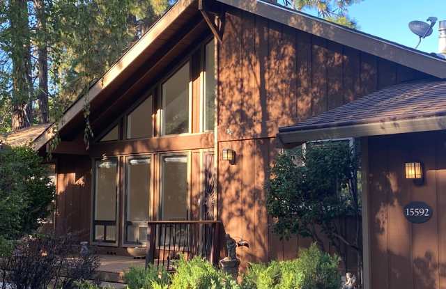 Beautiful Single Level Home Gallery 3