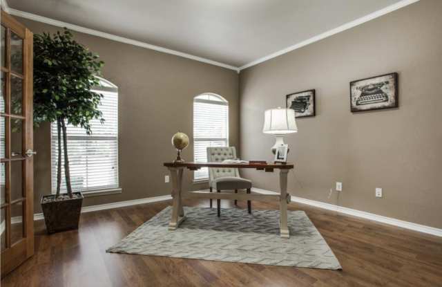 6060 Pisa Lane Gallery 3