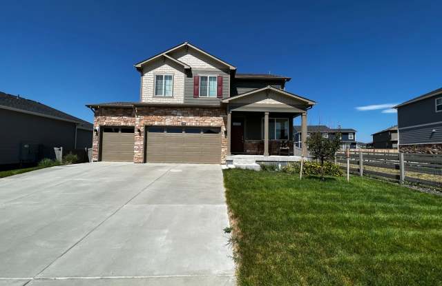 Gorgeous 4 Bed, 2.5 Bath Newer Build in Berthoud! - 1599 Vantage Parkway, Berthoud, CO 80513