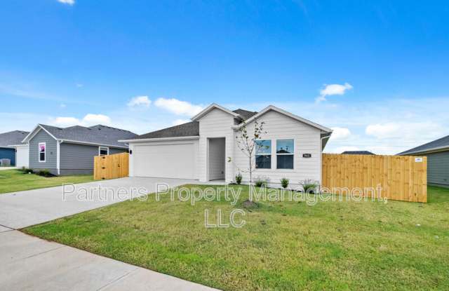 941 Rentley Street - 941 Rentley Street, Prairie Grove, AR 72753
