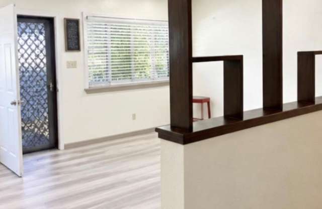 916 NE 28th Street Gallery 4