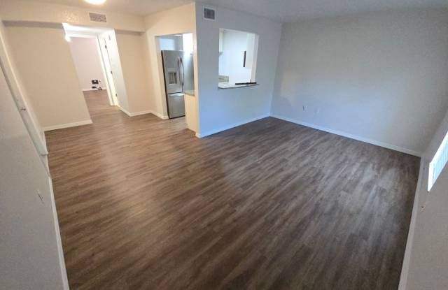 Remodeled 1/1 in Brandon Gallery 4