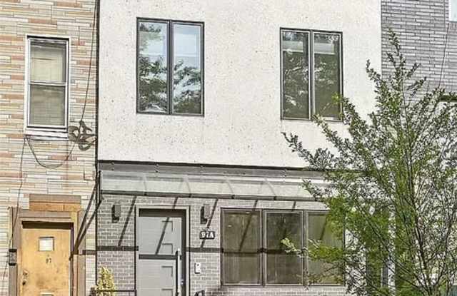 97 Cooper St # A Gallery 4