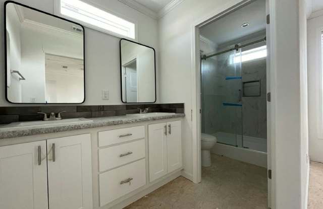 2914 Stallion Court Gallery 4