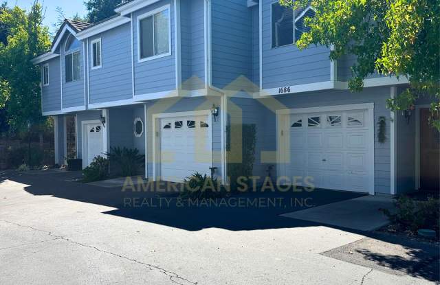 1686 Eucalyptus Drive - B Gallery 3